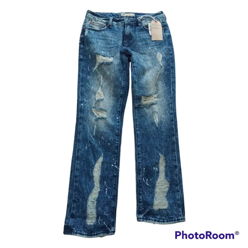 NWT ROCK REVIVAL remix jeans SLOUCHY STRAIGHT. SIZE 26